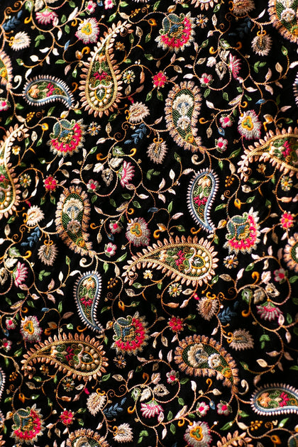 BLACK EMBROIDERED VELVET PAISLEY PATTERN B32-60, hand made - MOMO