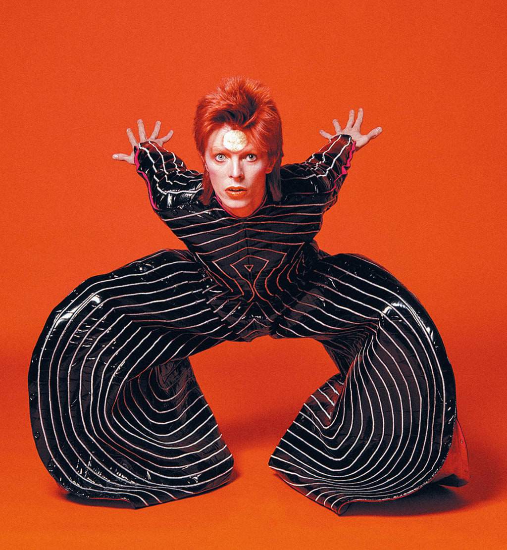 MOMONEWYORK MUSIC THE HISTORY BETWEEN FASHION & MUSIC - ALL YOU