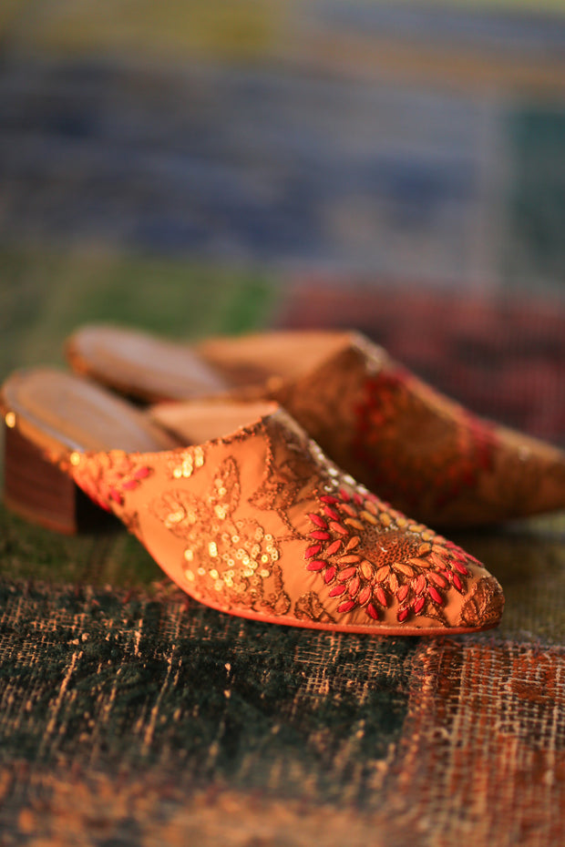 HEELED MULES SILK EMBROIDERED QUINA