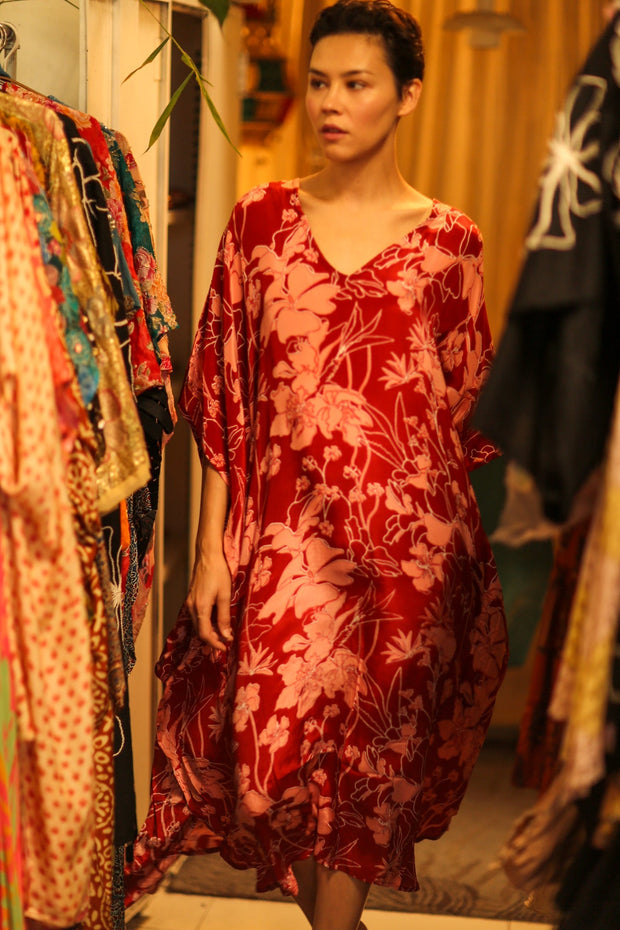 YAYA SILK KAFTAN RED SHERLYN