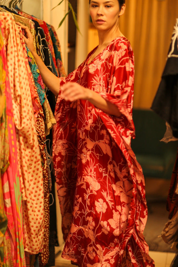 YAYA SILK KAFTAN RED SHERLYN