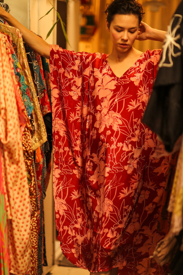 YAYA SILK KAFTAN RED SHERLYN