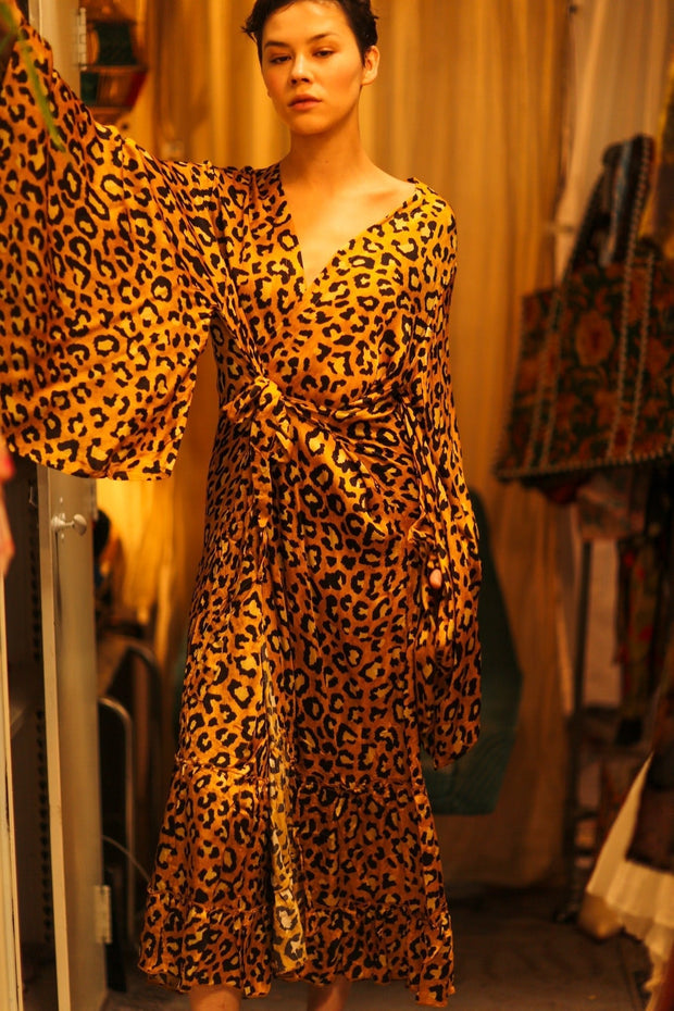 LEO PRINT XXL WING KIMONO PINA - sustainably made MOMO NEW YORK sustainable clothing, bestseller slow fashion