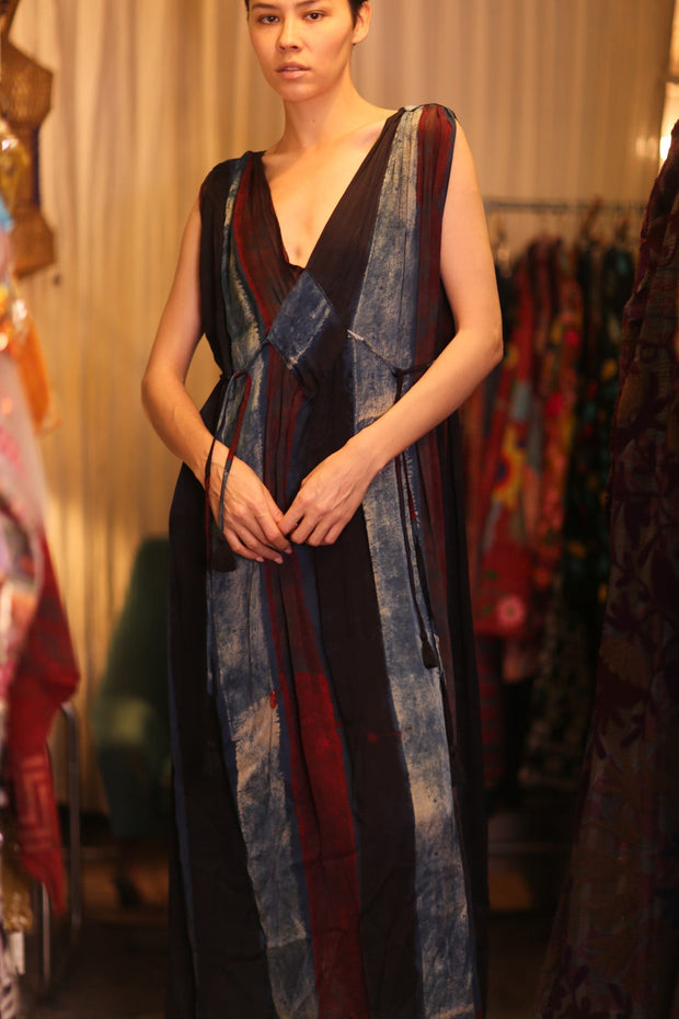 SILK DRESS VICTORIA LINA - sustainably made MOMO NEW YORK sustainable clothing, dresskaftan slow fashion