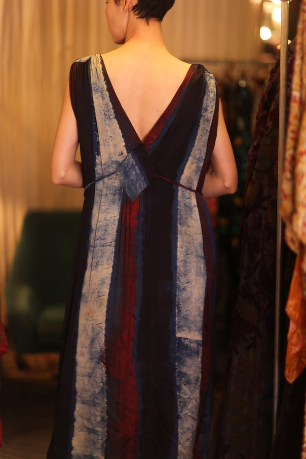 SILK DRESS VICTORIA LINA - sustainably made MOMO NEW YORK sustainable clothing, dresskaftan slow fashion