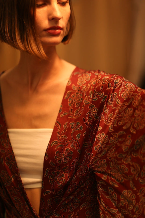 SILK HAND BLOCK PRINT KIMONO PINA BOENZA - sustainably made MOMO NEW YORK sustainable clothing, Kimono slow fashion