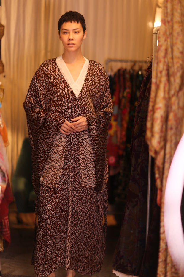 SILK WING KIMONO PINA MAZE - sustainably made MOMO NEW YORK sustainable clothing, handmade slow fashion