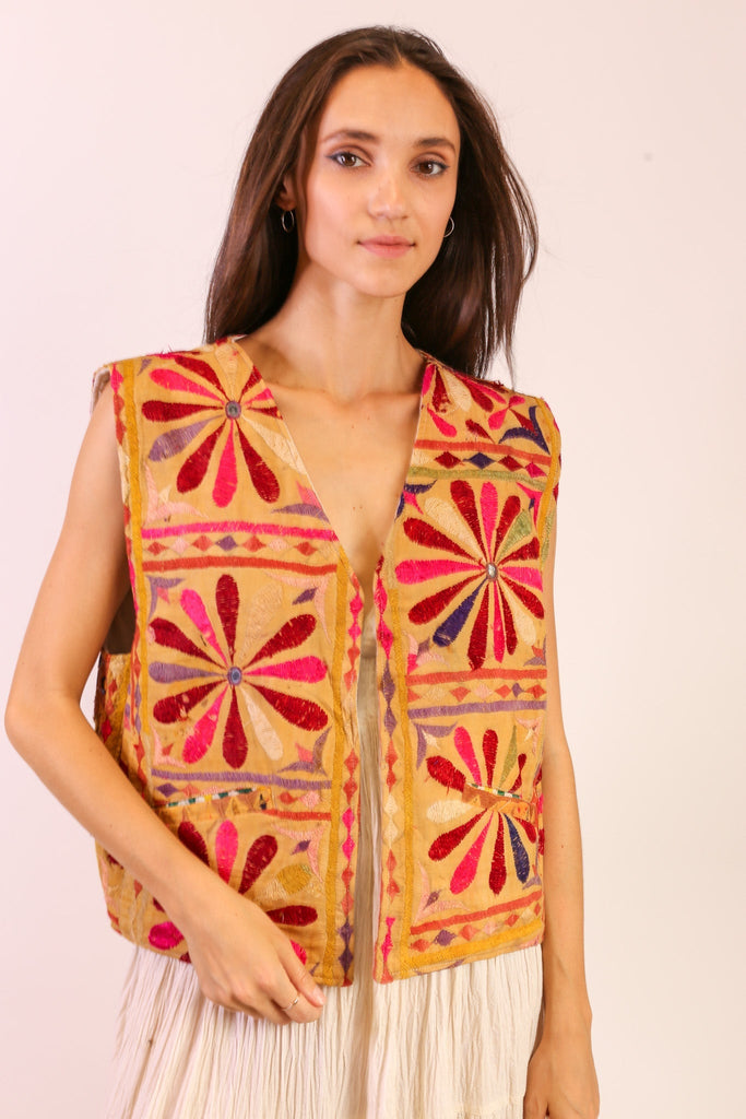 VINTAGE EMBROIDERED VEST LAHLO, hand made - MOMO NEW YORK - susta