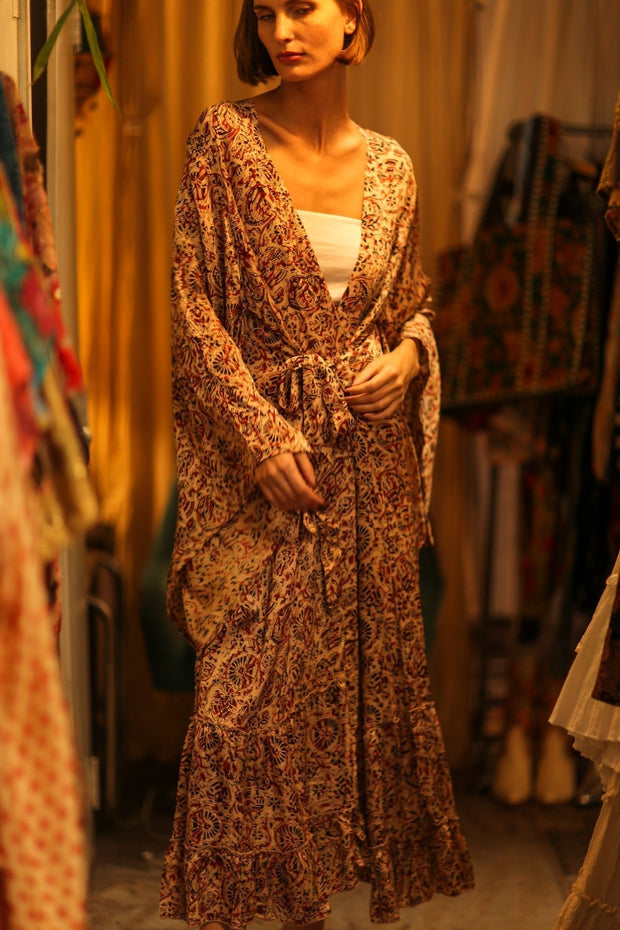 XXL WING SILK KIMONO PINA - sustainably made MOMO NEW YORK sustainable clothing, bestseller slow fashion