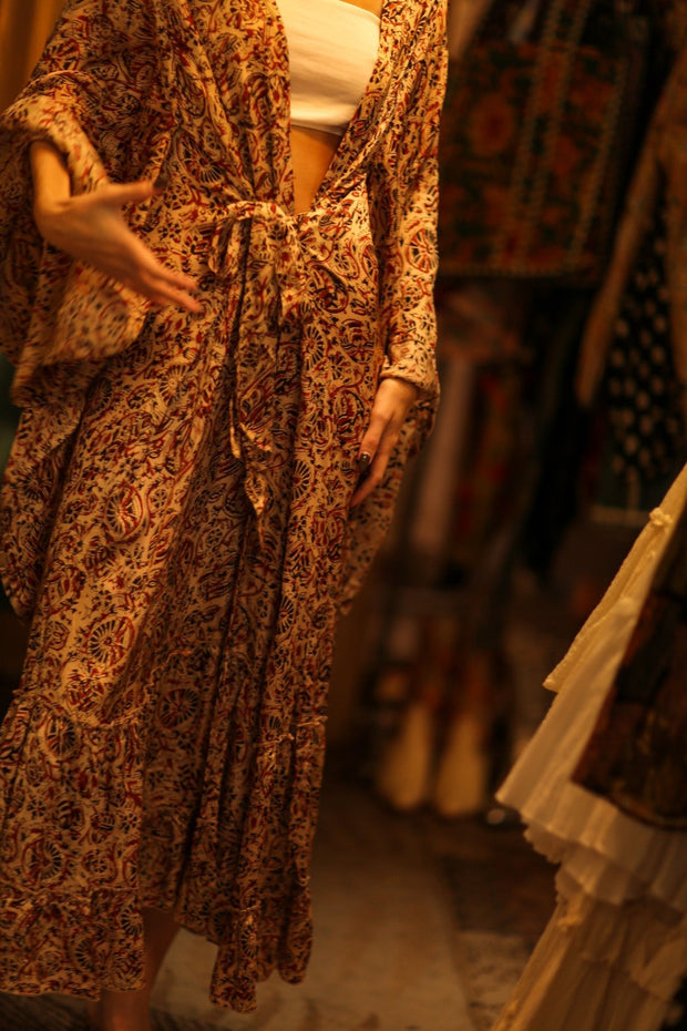 XXL WING SILK KIMONO PINA - sustainably made MOMO NEW YORK sustainable clothing, bestseller slow fashion