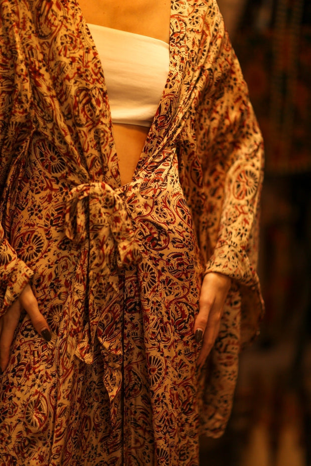 XXL WING SILK KIMONO PINA - sustainably made MOMO NEW YORK sustainable clothing, bestseller slow fashion