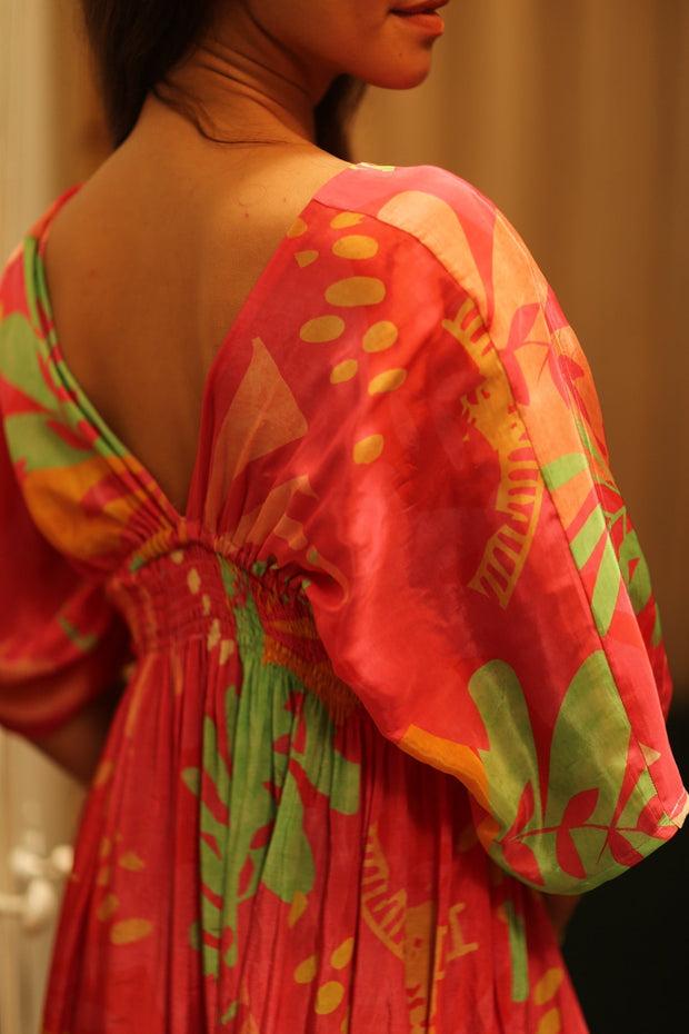 ZURI SILK DRESS PINK JUNGLE, hand made - MOMO NEW YORK - sustaina... ZURI SILK DRESS PINK JUNGLE, hand made - MOMO NEW YORK - sustaina...