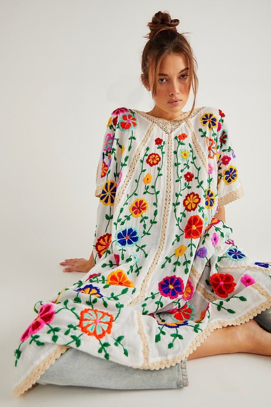 BELLA FLOR EMBROIDERED CAFTAN X FREE PEOPLE, hand made - MOMO NEW... BELLA FLOR EMBROIDERED CAFTAN X FREE PEOPLE, hand made - MOMO NEW...
