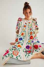 BELLA FLOR EMBROIDERED KAFTAN X FREE PEOPLE - sustainably made MOMO NEW YORK sustainable clothing, dress slow fashion