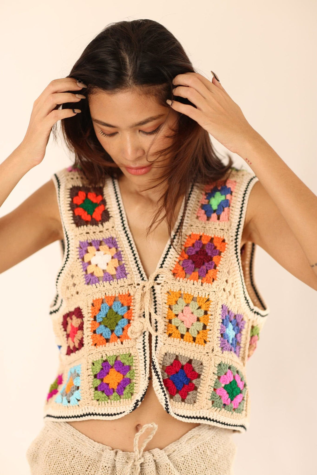 crochet-vest-julie-momo-new-