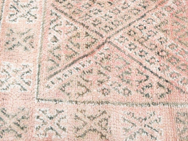 vintage moroccan rug, berber handmade area rug - sustainably made MOMO NEW YORK sustainable clothing, rug slow fashion